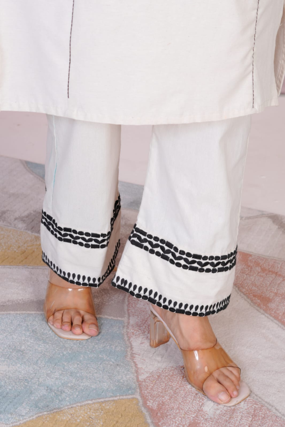 B/W  Embroidered Cord Set