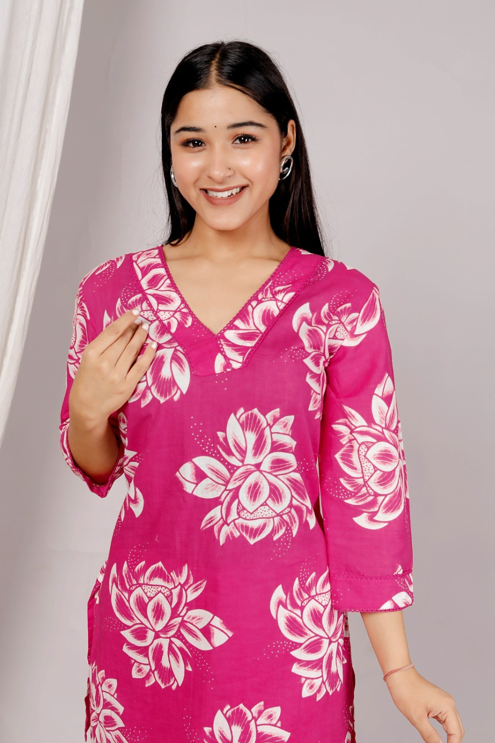 Printed V-Neck Cord Set