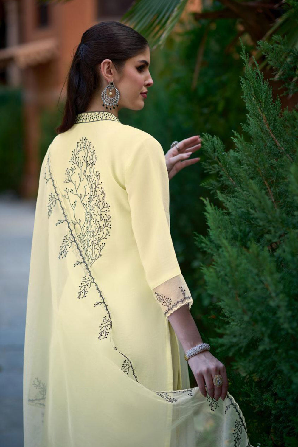 Hand-Embroidered 3Pc Kurta Set